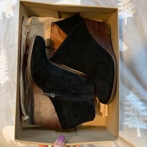 Lucky brand suede booties